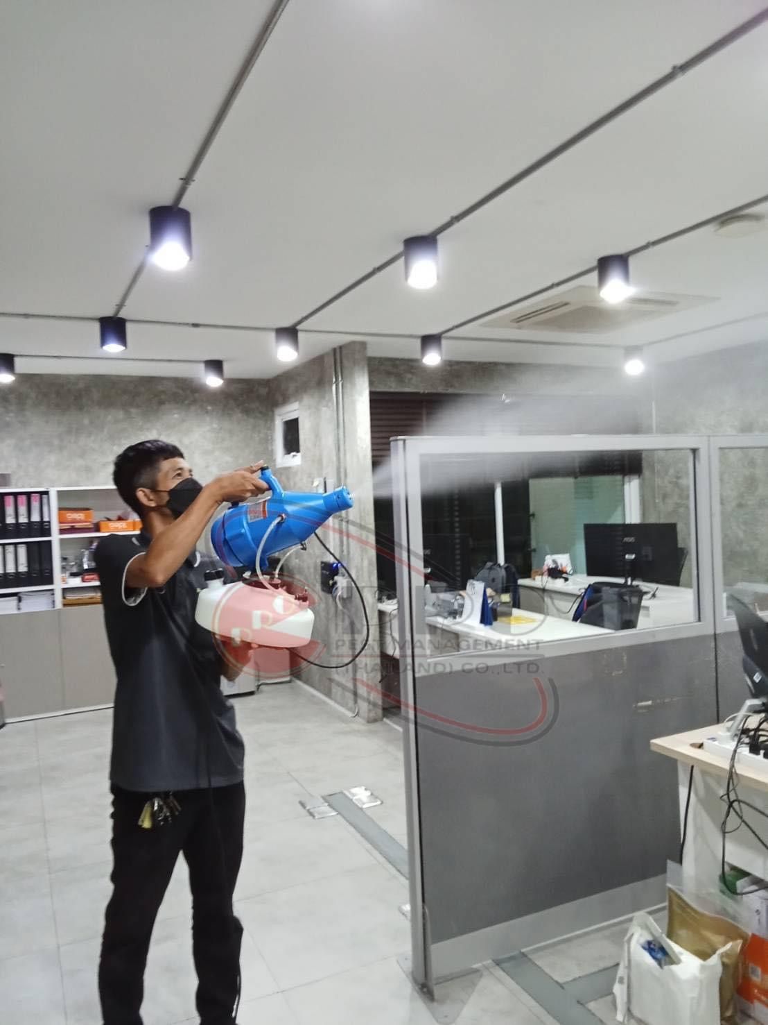 พ่นละอองฝอย ด้วยเครื่อง UVL